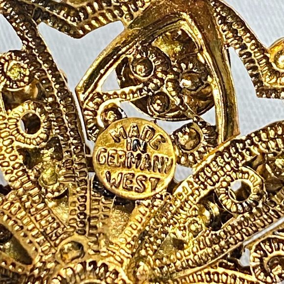 West Germany Ornate Brooch Gold Tone Filagree Amber And Pearly Stones - Picture 8 of 9